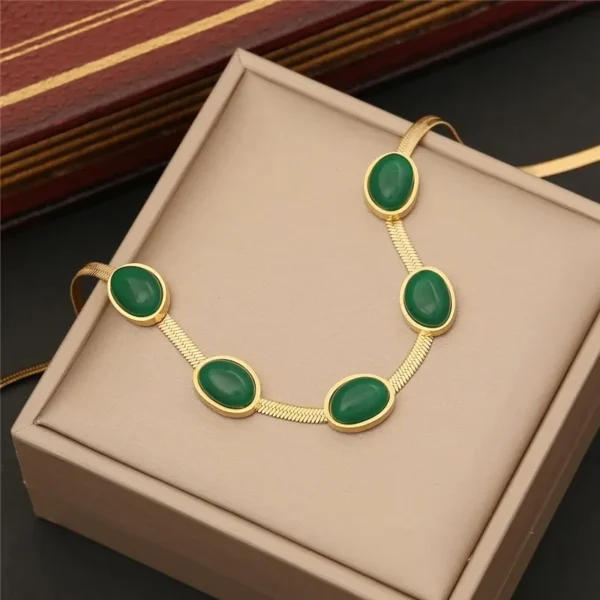 Emerald Necklace Earrings Bracelet - Image 4