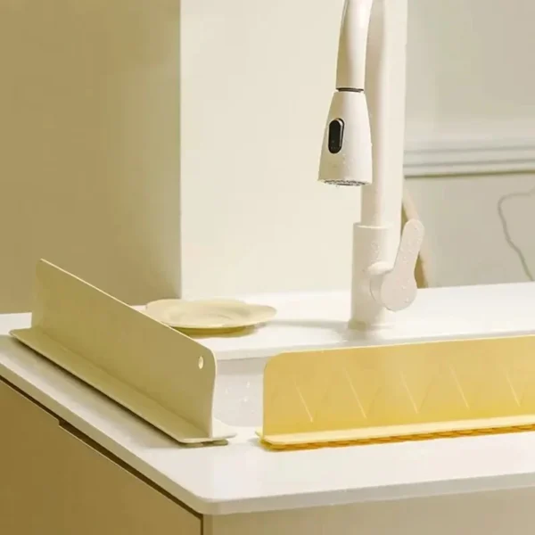 Silicone Sink Splash Guard with Suction Cup