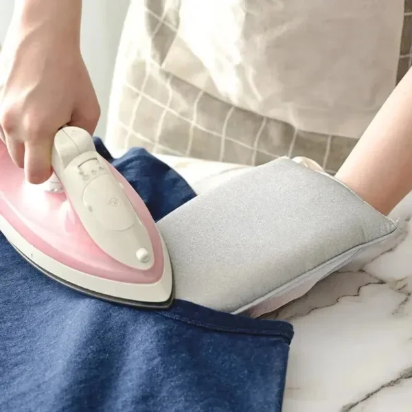 Heat-Resistant Garment Steamer Glove - Image 2