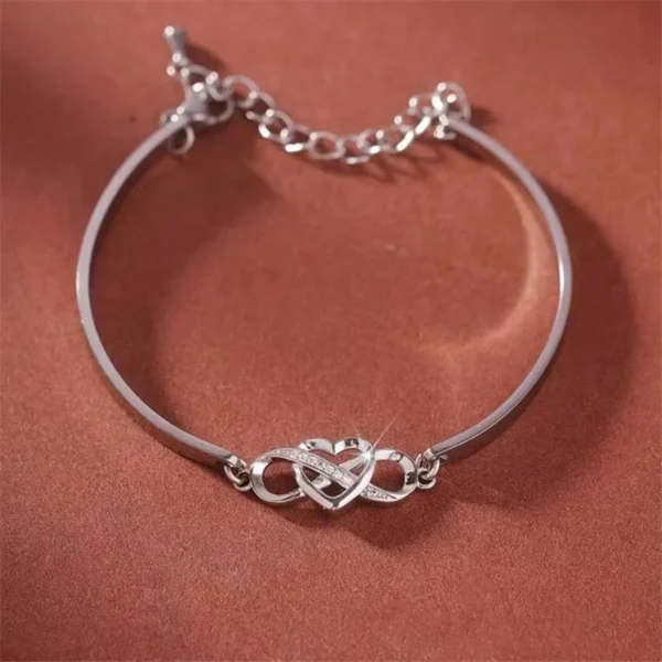 Eternal Heart Bracelet
