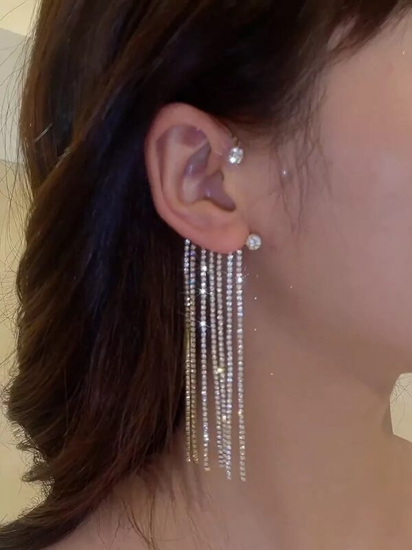 BRIGHT DIAMOND EARRING
