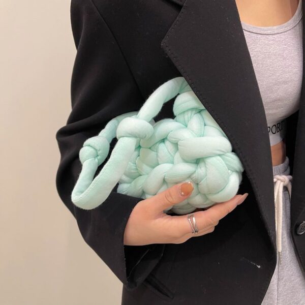 CHUNKY KNIT PURSE - Image 4