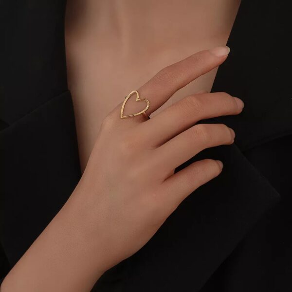 STATEMENT HEART RING - Image 4