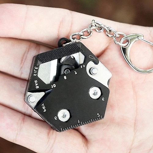 14 IN 1 MULTIFUNCTIONAL EDC KEYCHAIN