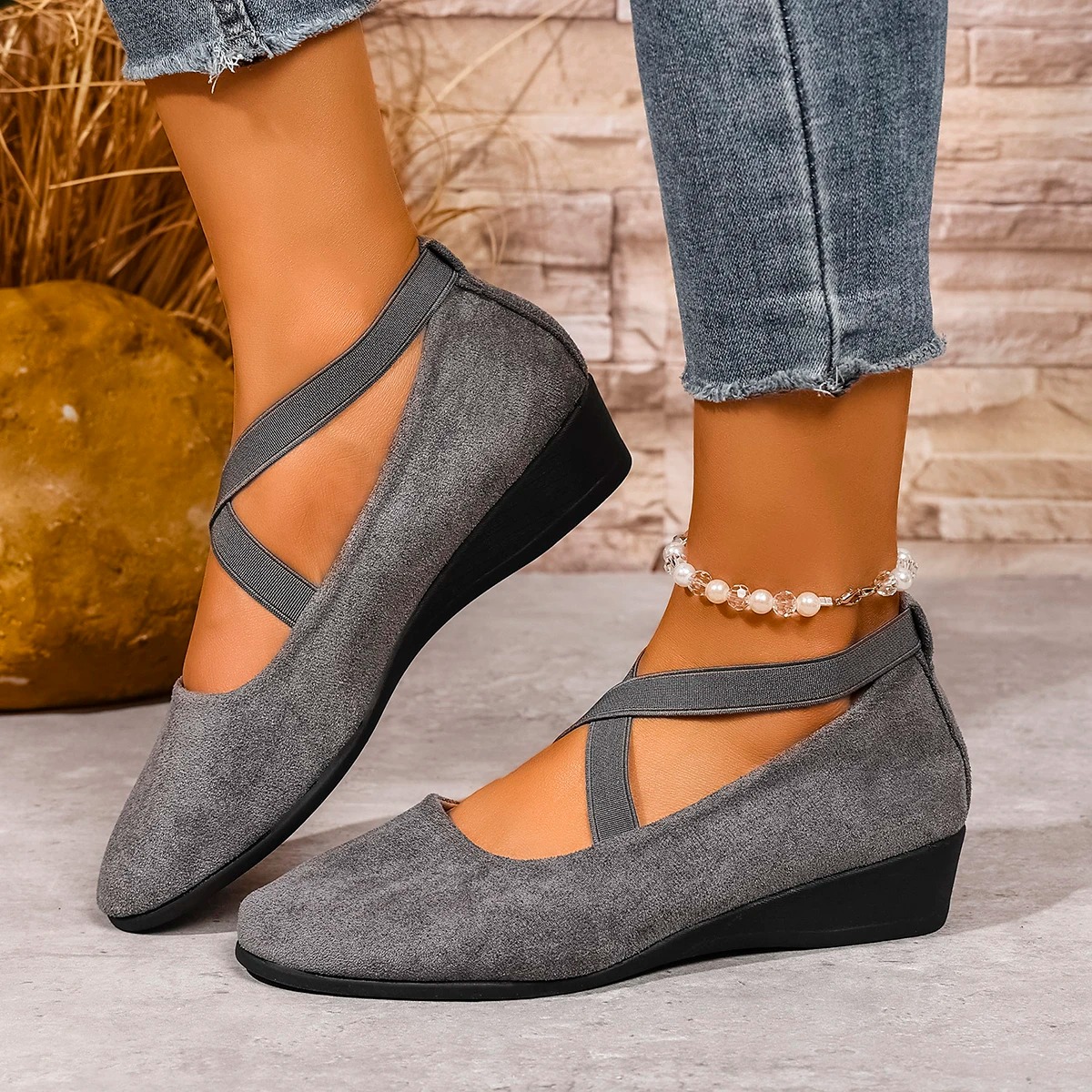 COMFY CLOSED WEDGE SLIP-ON SHOES - Image 6