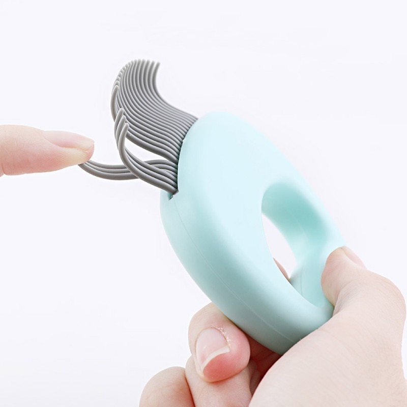 Cat Hair Removal Massaging Shell Comb - Image 3