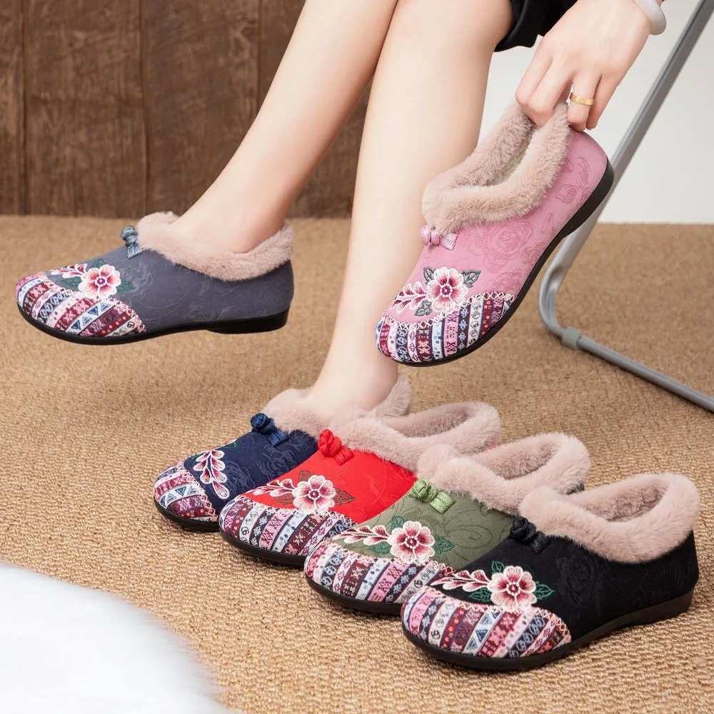 Cozy Embroidered Winter Slippers - Image 4