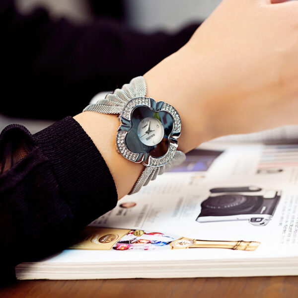 Elegant Butterfly Gold Watch - Image 4