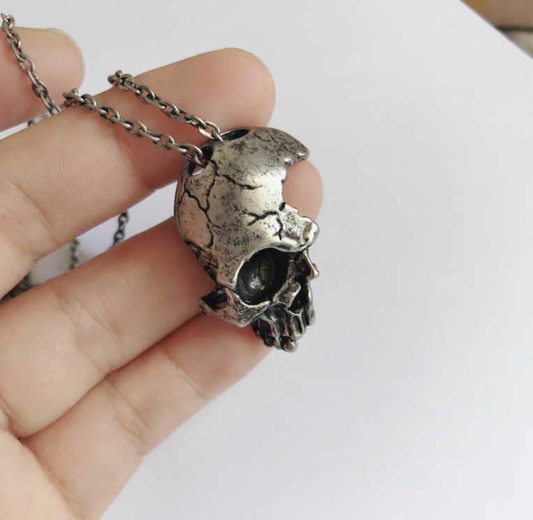 HANDMADE SHATTERED SKULL NECKLACE - Image 4